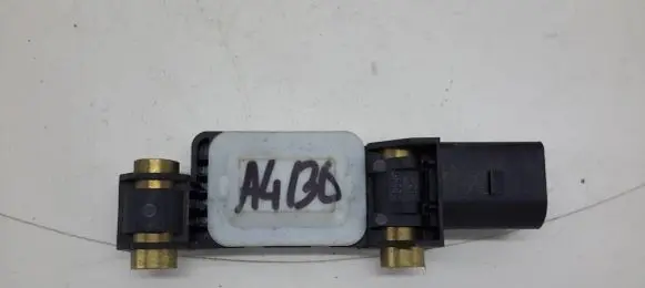 Audi A4 S4 B6 8E 8H Airbag deployment crash/impact sensor 8E0959643E 060603 0232G04ECF3S