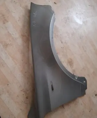 BMW X3 E83 Fender