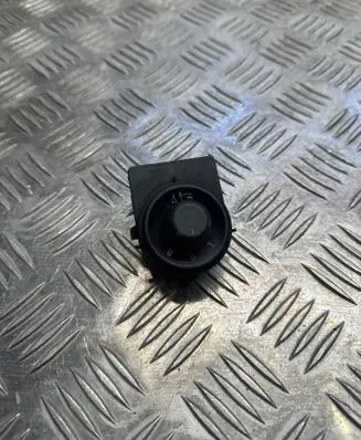 Opel Astra J Wing mirror switch 13345014