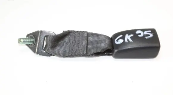 Mitsubishi Lancer Rear seatbelt buckle E034501