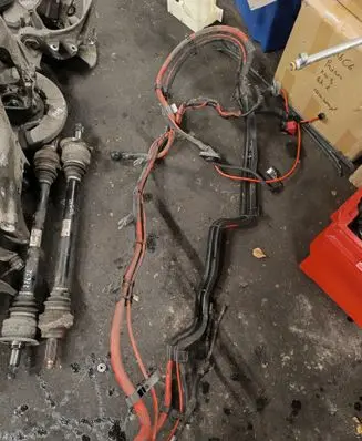 BMW X5 E70 Positive cable (battery) 61136970112 6970112