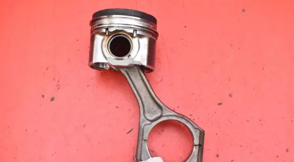 Subaru Legacy Piston 