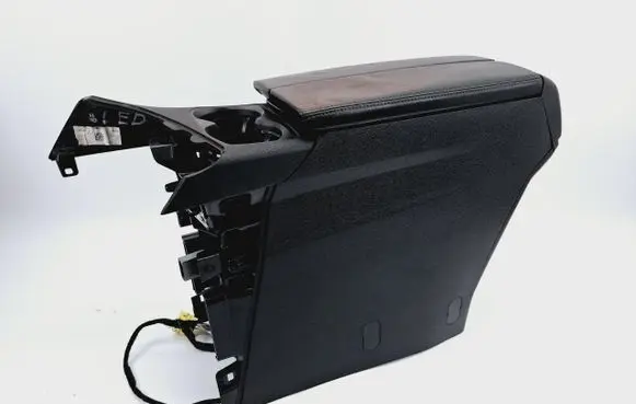 Peugeot 3008 II Armrest 