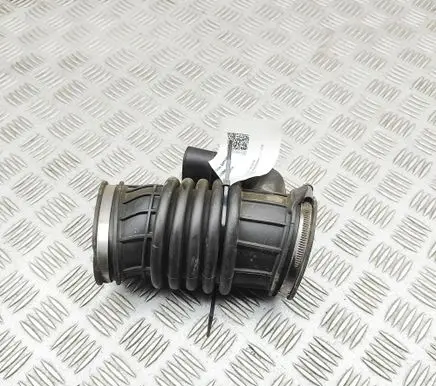Volvo XC90 Air intake hose/pipe 31370310