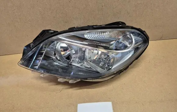Mercedes-Benz B W246 W242 Headlight/headlamp A2468200161