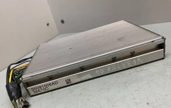 Chrysler Grand Voyager IV Sound amplifier 05091006AD 36670C