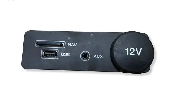 Jaguar XF X260 USB socket connector FK7219C166BC