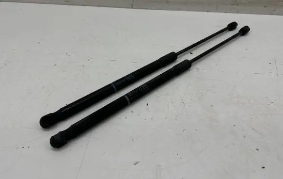 Skoda Octavia Mk3 (5E) Front bonnet/hood damper/strut 5E5827550L