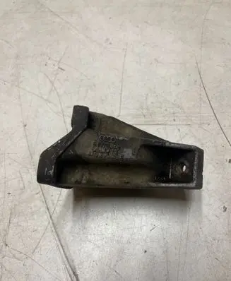 Audi A4 S4 B5 8D Gearbox mounting bracket 4A0399113E