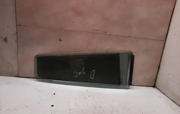 Rear vent window glass