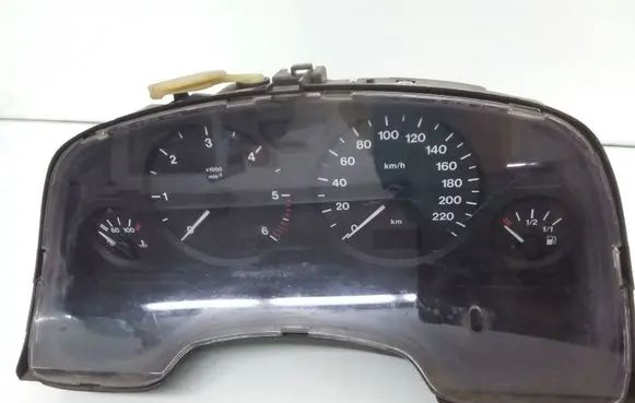 Opel Zafira A Speedometer (instrument cluster) 24419561 110080069