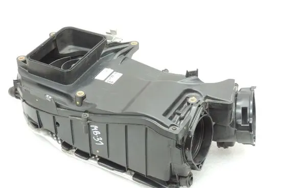 Mercedes-Benz C W205 Air filter box A6510900600