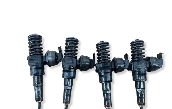 Skoda Fabia Mk1 (6Y) Fuel injectors set 0414720037