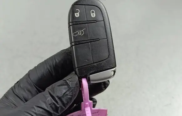 Jeep Grand Cherokee Ignition key/card 