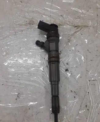 BMW 5 E60 E61 Fuel injector 7794435 0445110209
