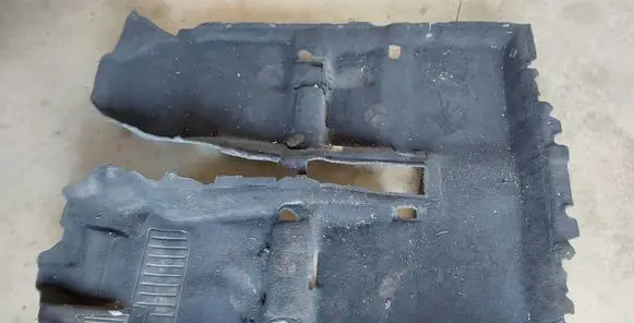 Toyota Avensis T270 Interior carpet 5851005390C1 TY4168A