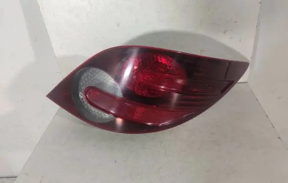 Mercedes-Benz R W251 Rear/tail lights A2518201864 A2518201664