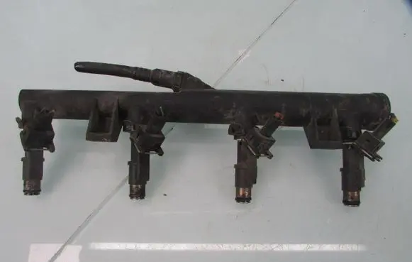 Peugeot 407 Fuel main line pipe 9628084680