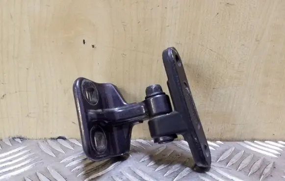 Mercedes-Benz A W168 Rear door upper hinge