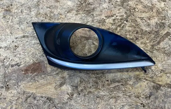 Mazda 6 Front fog light trim/grill GDK5-50C13 S2501M598