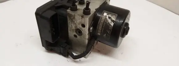 Volkswagen Golf IV ABS Pump 1J0907379P