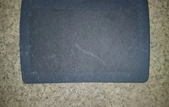 Side speaker trim/cover