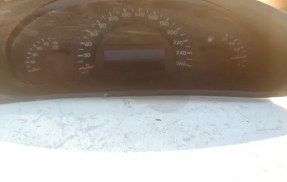 Mercedes-Benz C W203 Speedometer (instrument cluster) 87001411