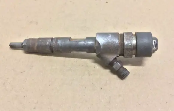 Renault Scenic II - Grand scenic II Fuel injector 0445110230