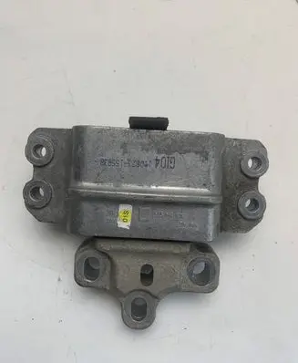 Volkswagen Tiguan Engine mount bracket 3C0199555AE