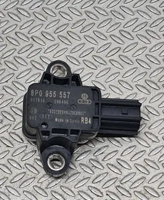 Audi A4 S4 B7 8E 8H Airbag deployment crash/impact sensor 8P0955557 290406 017819