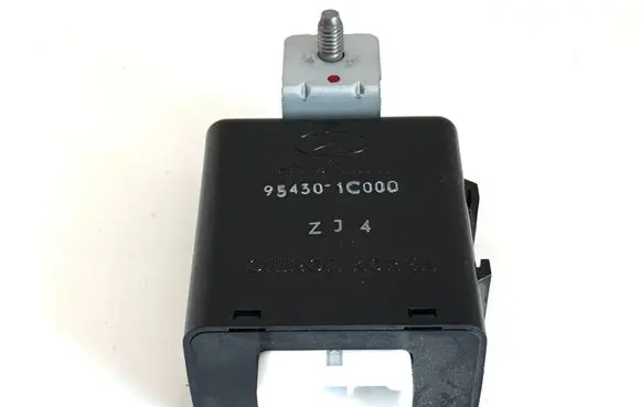 Hyundai Getz Seat heating relay 954301C000