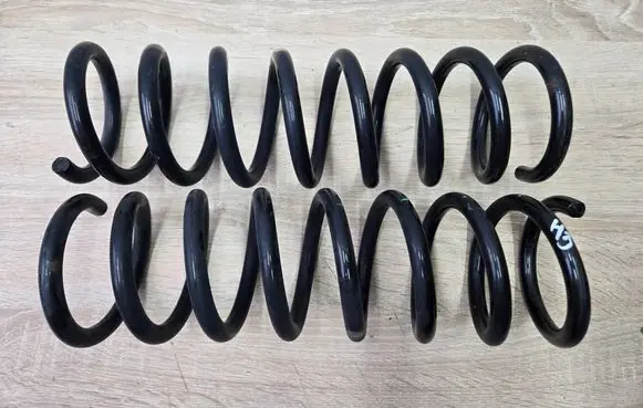 Ford Kuga II Rear coil spring