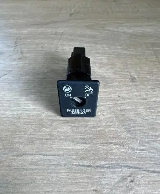 Mazda CX-3 Passenger airbag on/off switch DA6A666H0