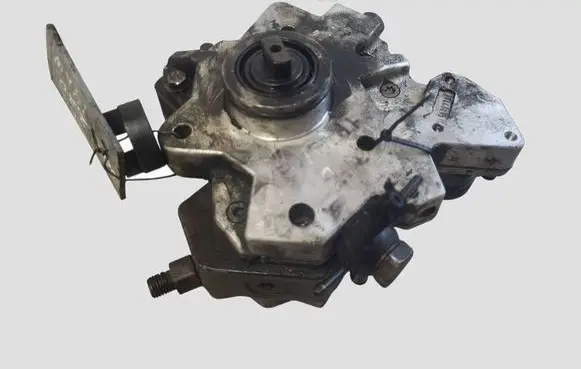 Hyundai Santa Fe Fuel injection high pressure pump 0445010121 3310027400