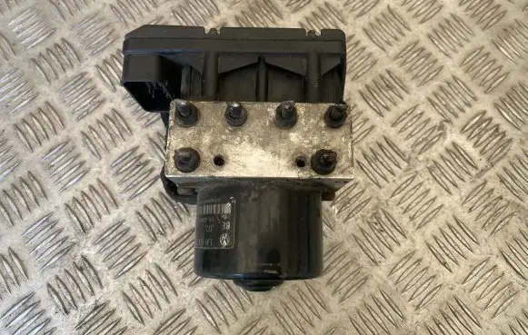 Volkswagen Golf IV ABS Pump 1J0907379H HMR9E04B22 10094903413