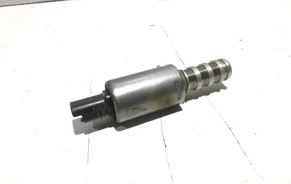 Peugeot 308 Camshaft vanos timing valve 758776080