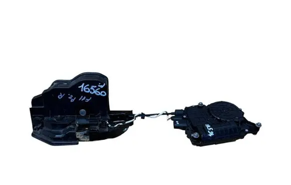 BMW 5 F10 F11 Front door lock 7185692 A053702 4152309800