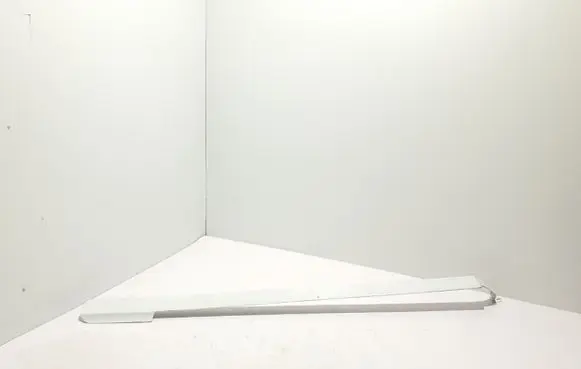 Nissan NV300 Sliding door trim (molding) 828940781R