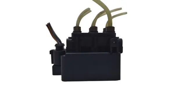 Mercedes-Benz ML W164 Air suspension valve block A2123200358