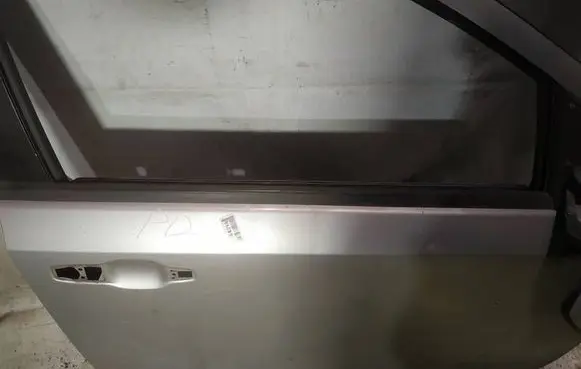 Dodge Journey Front door glass trim molding 