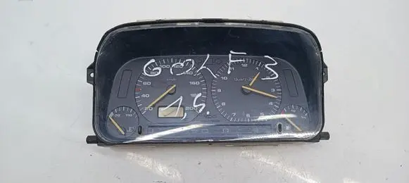 Volkswagen Golf III Speedometer (instrument cluster) 1H8919033