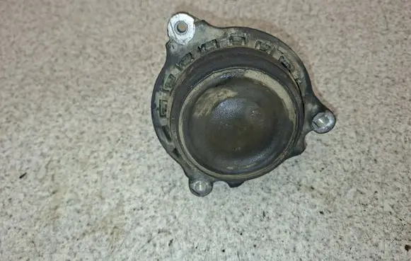BMW 1 F20 F21 Engine mount bracket 6854251 300714
