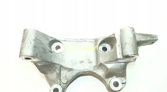 KIA Stinger Engine mount bracket