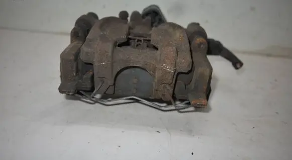 Subaru Outback (BS) Rear brake caliper 26620AL05A