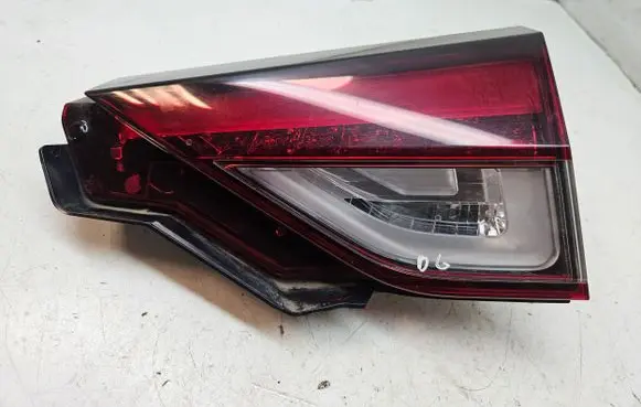 Mitsubishi Eclipse Cross Tailgate rear/tail lights