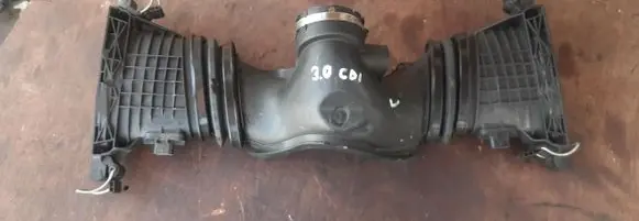 Mercedes-Benz E C207 W207 Air intake hose/pipe A6420900142