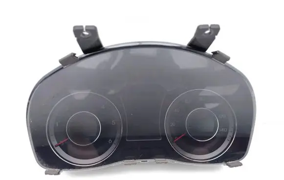 Hyundai i40 Speedometer (instrument cluster) 94021-3Z530 11003-076810H