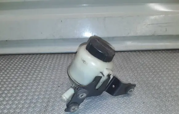 Nissan Murano Z50 Power steering fluid tank/reservoir 
