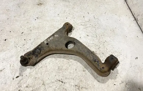 Opel Zafira B Front lower control arm/wishbone