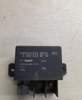 Mercedes-Benz ML W163 Charging relay A0025423819 231342A201314